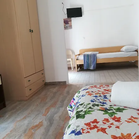 Πανσιόν Venice 2*